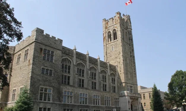 웨스턴 대학교 Western University 학교 소개 및 신입학 가이드